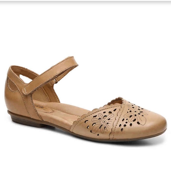 earth shoes flats